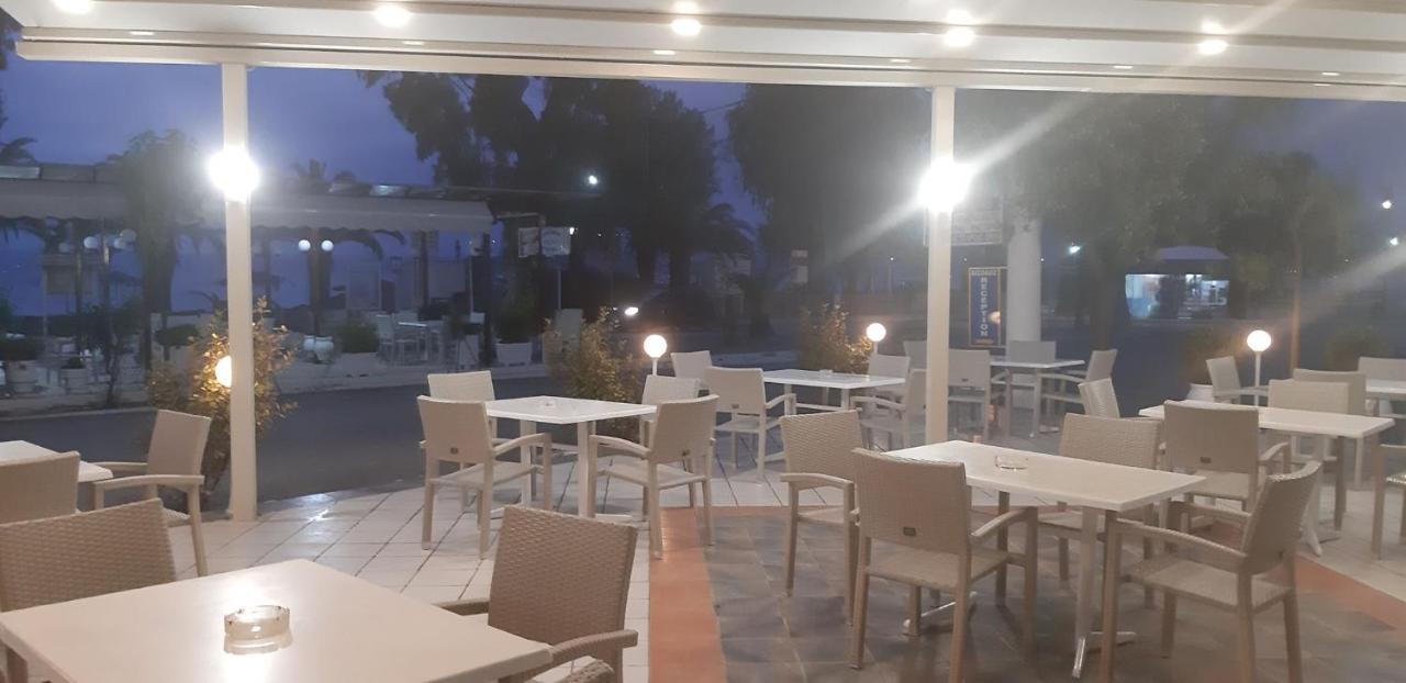 Flisvos Rooms Livanátesz Kültér fotó